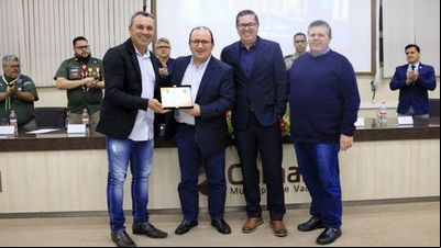UCSfm Vacaria 20 anos: emissora recebe homenagem da Câmara de Vereadores UCSfm Vacaria 20 anos: emissora recebe homenagem da Câmara de Vereadores