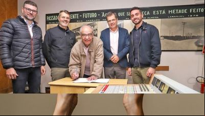 Grupo A Hora compra Rádio Pelotense, um dos veículos mais antigos do Estado Grupo A Hora compra Rádio Pelotense, um dos veículos mais antigos do Estado